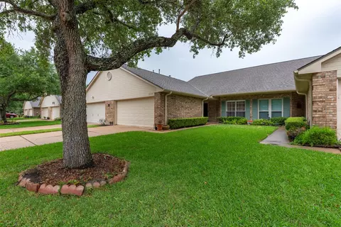3535 Teakwood Dr, Pearland, TX 77584