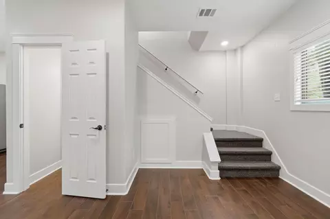Entry Way - 1680 Beech Dr, Conroe, TX 77385 photo 8 of 9