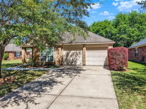 26920 Carriage Manor Ln, Kingwood, TX 77339