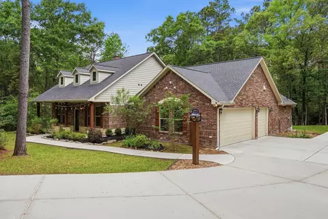 323 Dipping Vat Rd, Huntsville, TX 77340