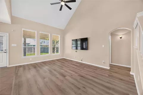 Living - 3007 Cimarron Pass Dr, Spring, TX 77373 photo 2 of 3