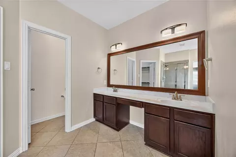 Bath - 3007 Cimarron Pass Dr, Spring, TX 77373 photo 2 of 6