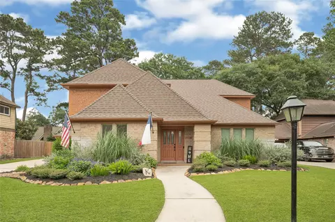 12926 Lake Mist Dr, Cypress, TX 77429