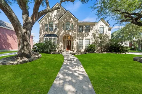 3415 Shadymist Dr, Houston, TX 77082
