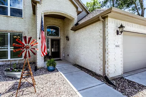 16142 Hidalgo St, Conroe, TX 77303 photo 1
