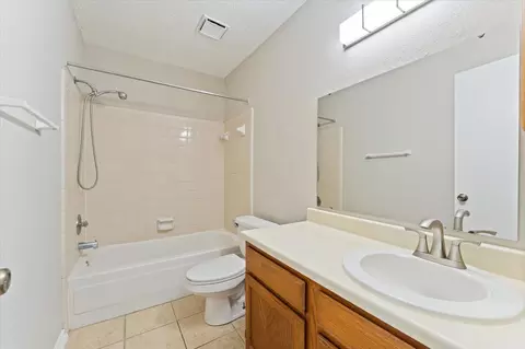 Bath - 4906 Meadowfox Pl, Spring, TX 77389 photo 4 of 4
