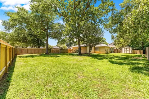 Exterior - 4906 Meadowfox Pl, Spring, TX 77389 photo 8 of 8