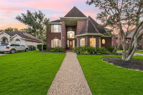 402 Lakeside Blvd, Sugar Land, TX 77478