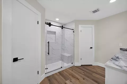 Bath - 6111 Sunnygate Dr, Spring, TX 77373 photo 2 of 4