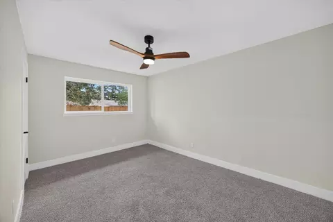 Bedroom - 6111 Sunnygate Dr, Spring, TX 77373 photo 5 of 9