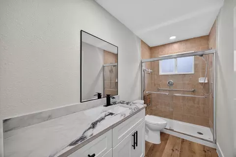 Bath - 6111 Sunnygate Dr, Spring, TX 77373 photo 4 of 4
