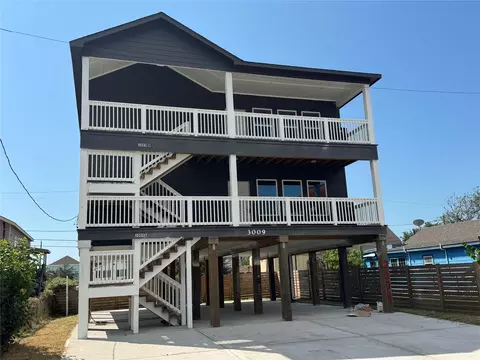 3009 Avenue M 12, Galveston, TX 77550
