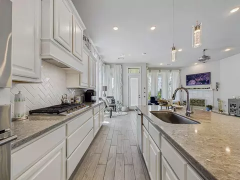 Kitchen - 9623 Wright Dr, Manvel, TX 77578 photo 5 of 7