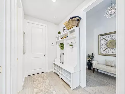 Entry Way - 9623 Wright Dr, Manvel, TX 77578 photo 3 of 5