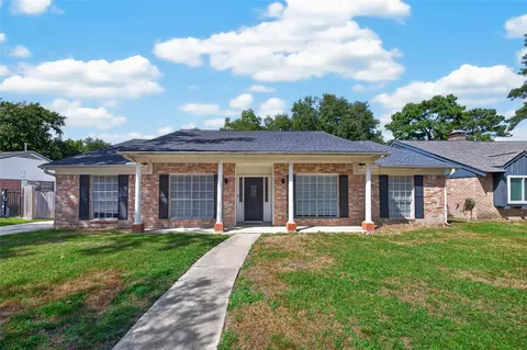 1319 Forsythe Ln, Houston, TX 77073