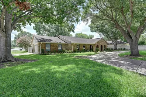 204 E Stone St, Brenham, TX 77833