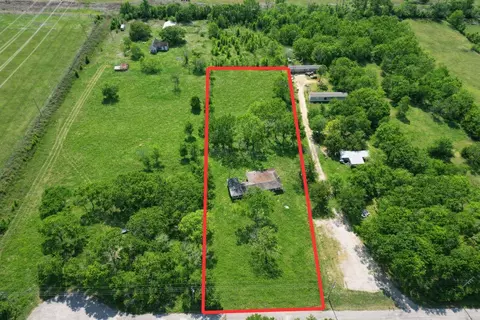 6616 Whispering Oaks Cir, Wharton, TX 77488