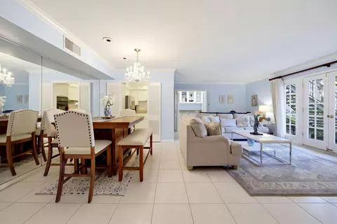 2600 Bellefontaine St #B12, Houston, TX 77025