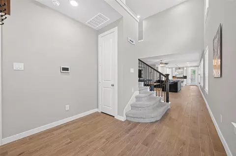 Entry Way - 866 Sendero Trl, Conroe, TX 77304 photo 2 of 10