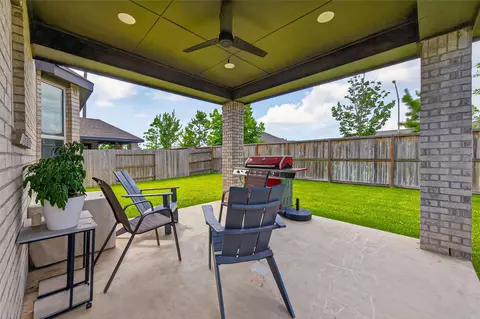 Exterior - 866 Sendero Trl, Conroe, TX 77304 photo 4 of 6