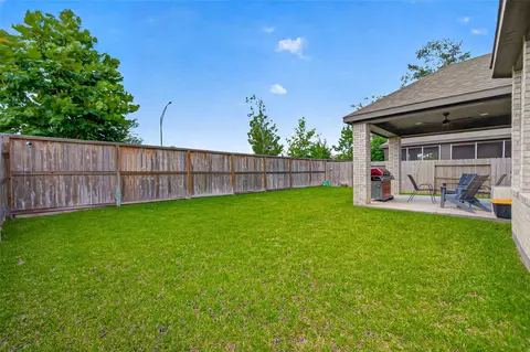 Exterior - 866 Sendero Trl, Conroe, TX 77304 photo 5 of 6