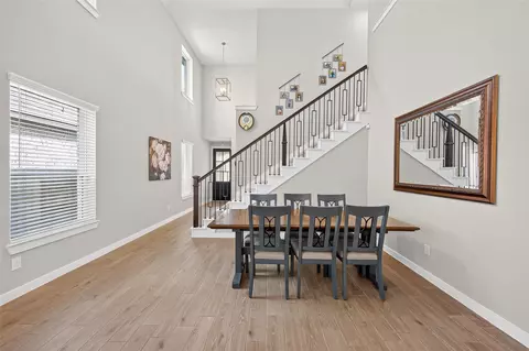 Entry Way - 866 Sendero Trl, Conroe, TX 77304 photo 4 of 10