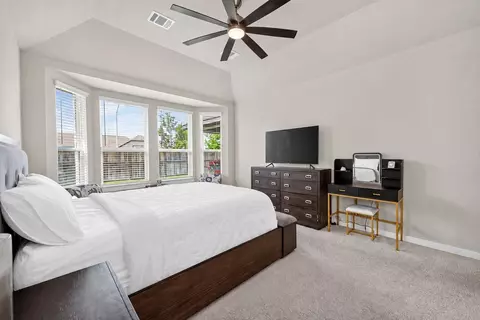 Bedroom - 866 Sendero Trl, Conroe, TX 77304 photo 2 of 6