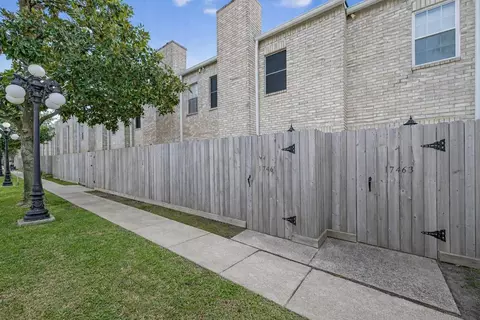 17461 Red Oak Dr #7461, Houston, TX 77090