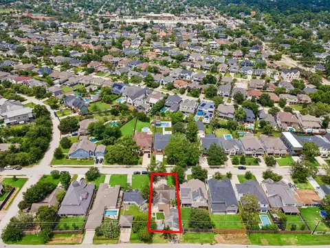 1249 Du Barry Ln, Houston, TX 77018