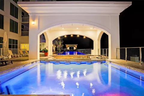 500 Seawall Blvd #1, Galveston, TX 77550