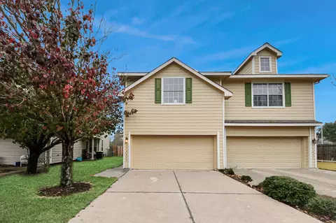 17267 Oakwood Chase Dr, Spring, TX 77379