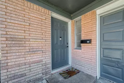 1803 Bayou Homes Dr, Galveston, TX 77551