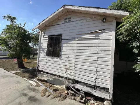 505 N Francis St, Bishop, TX 78343