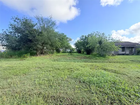 507 E Ward St, Refugio, TX 78377 photo 2