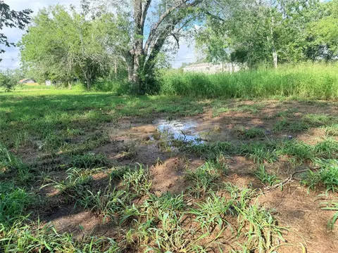 507 E Ward St, Refugio, TX 78377 photo 9