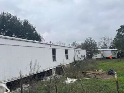 6430 Brockstein Rd, Sealy, TX 77474