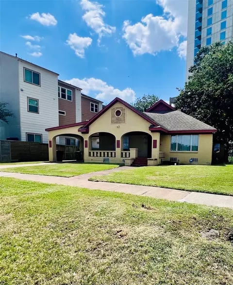 132 Carson Ct, Houston, TX 77004