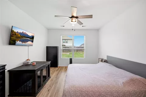 Bedroom - 5231 Pine Pass Dr, Rosenberg, TX 77469 photo 3 of 9