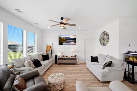 Living - 5231 Pine Pass Dr, Rosenberg, TX 77469 photo 1 of 1