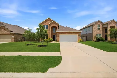 Exterior - 5231 Pine Pass Dr, Rosenberg, TX 77469 photo 2 of 5