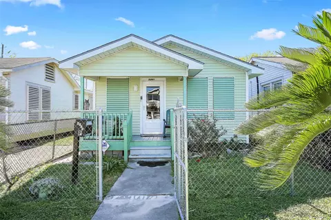5507 Avenue P, Galveston, TX 77551