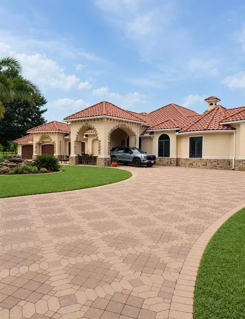 17403 Roberts Rd, Hockley, TX 77447