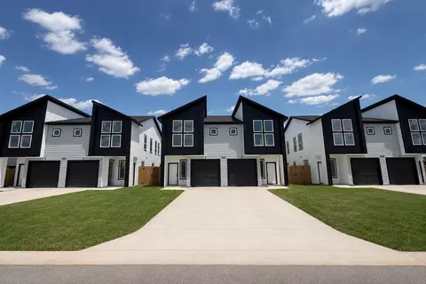 8445 Furray Ab Rd, Houston, TX 77028