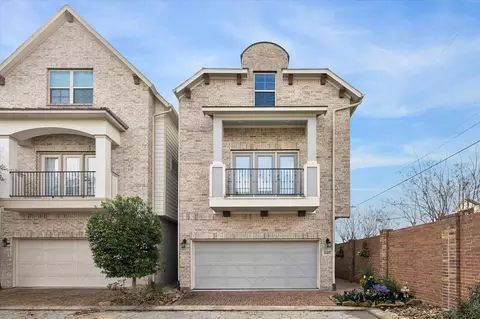 8417 Water Oak Pass Dr, Houston, TX 77055