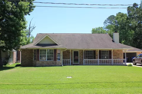108 Greenleaf Dr, Lumberton, TX 77657