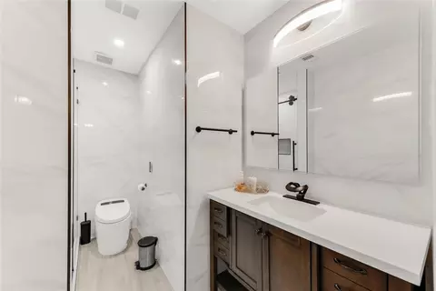 Bath - 17311 Nevelson Cir, Spring, TX 77379 photo 8 of 9