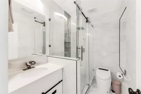 Bath - 17311 Nevelson Cir, Spring, TX 77379 photo 7 of 9