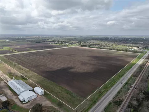 14292 Hwy 90 Alt, East Bernard, TX 77435