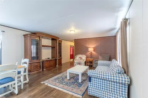 Living - 651 Harbor Point Dr, Trinity, TX 75862 photo 1 of 2
