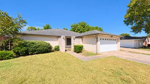 10007 Shell Rock Rd, La Porte, TX 77571